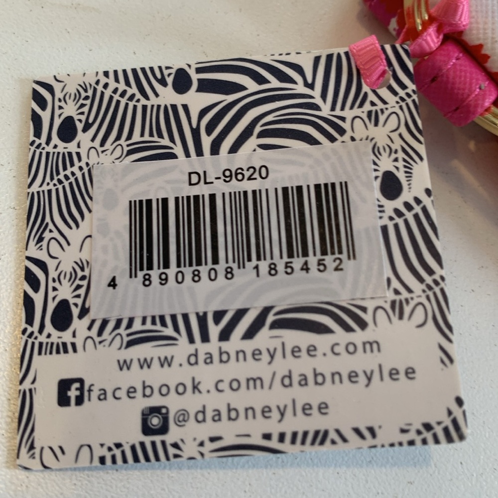 Dabney Lee heart makeup  bag - Picture 4 of 6